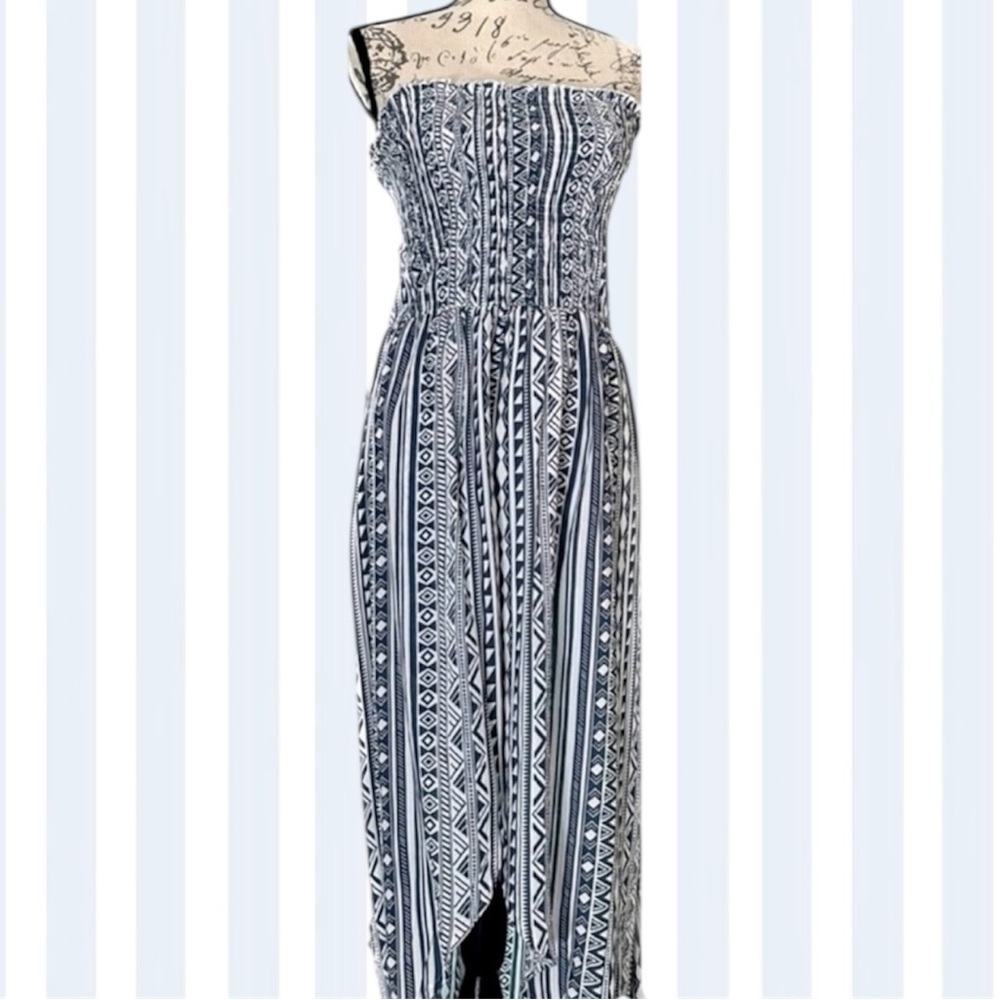 New High-low Maxi Navy and White Print Dress size large Salty Lemon brand NWT